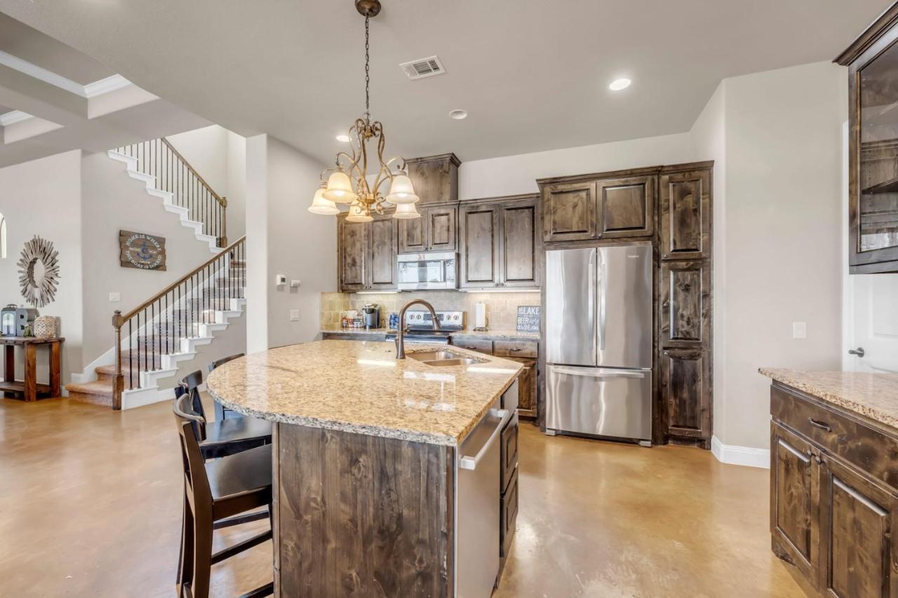 119 Christopher Concierge Services Available Kingsland المظهر الخارجي الصورة