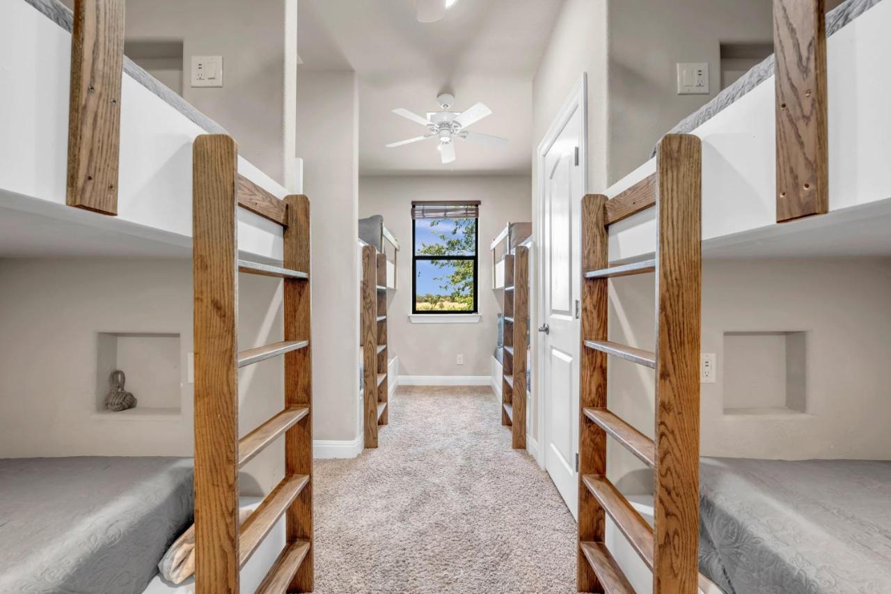 119 Christopher Concierge Services Available Kingsland المظهر الخارجي الصورة