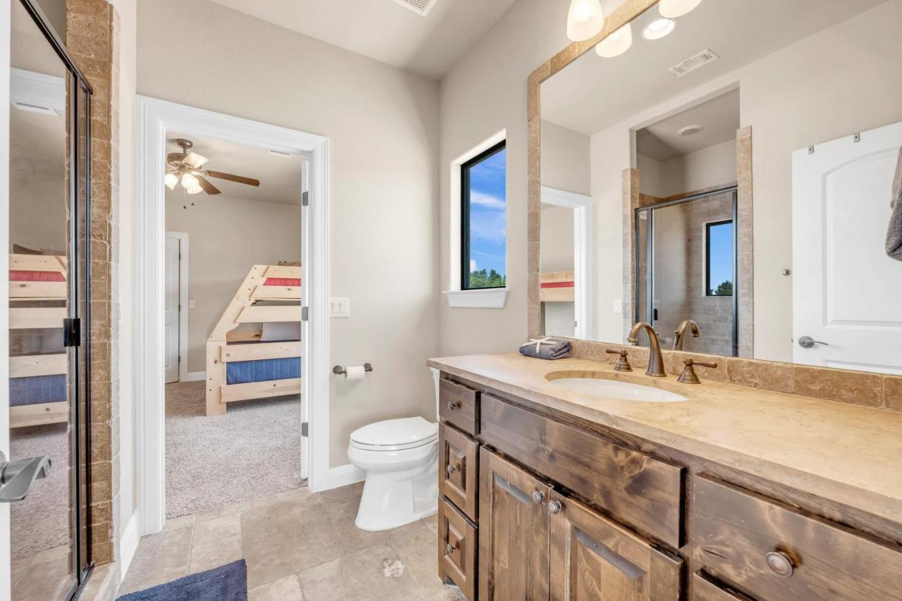 119 Christopher Concierge Services Available Kingsland المظهر الخارجي الصورة